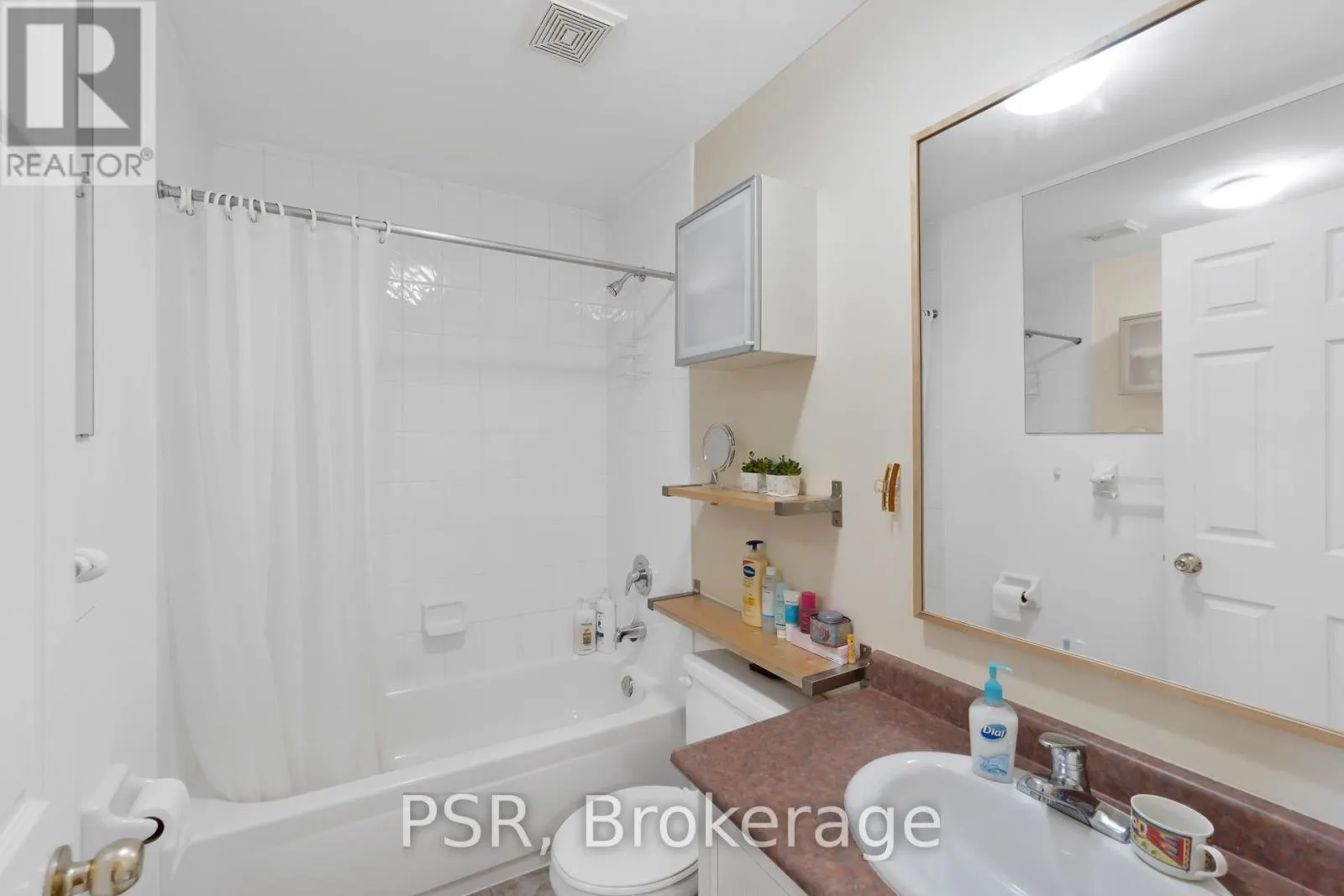 960 FIELDER DRIVE