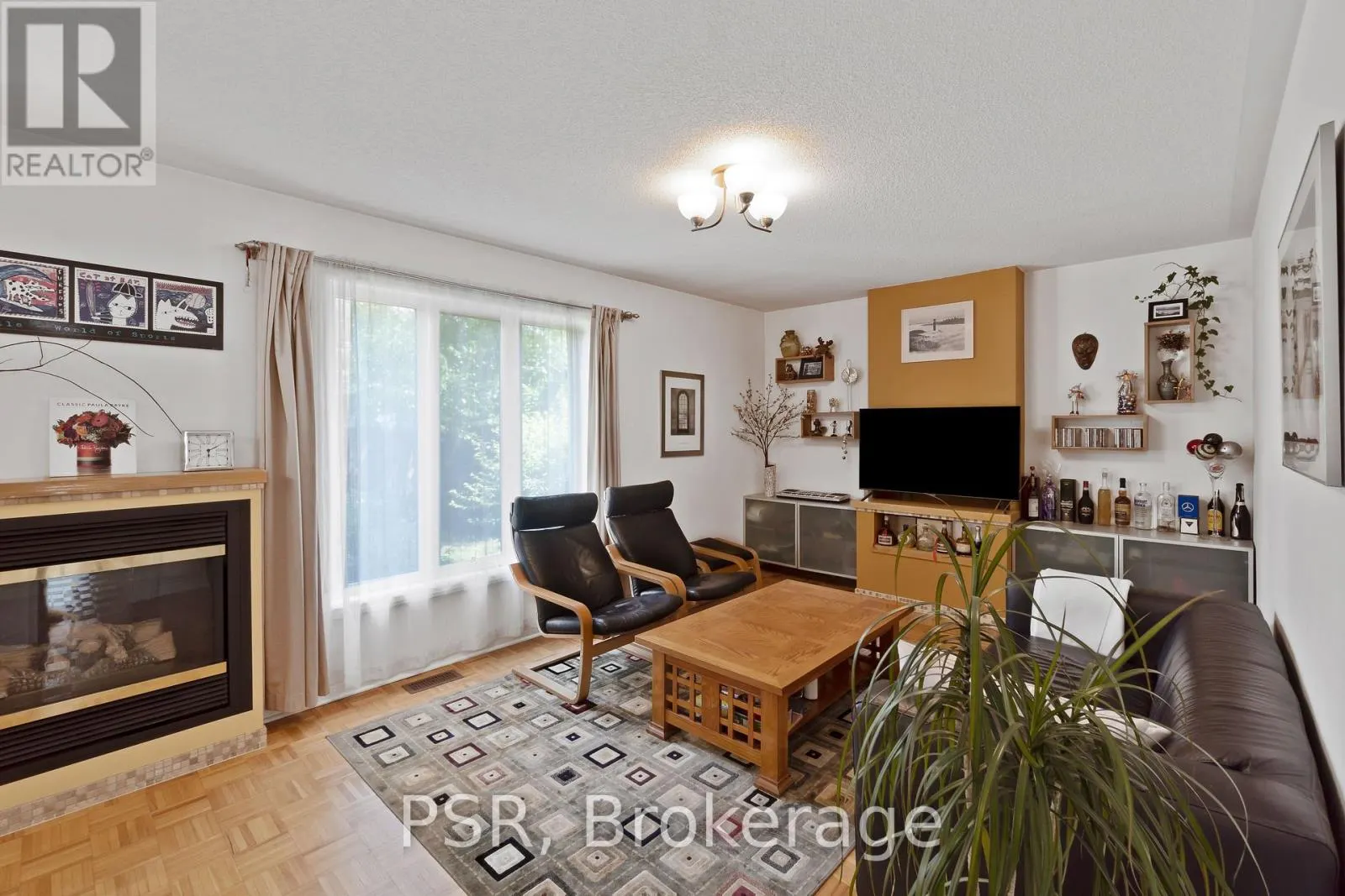 960 FIELDER DRIVE
