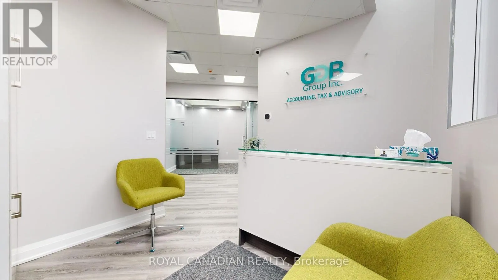 202 - 6475 MAYFIELD ROAD