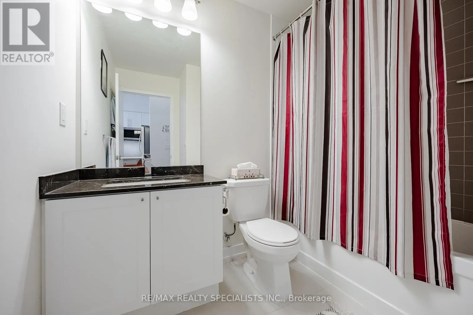 408 - 510 CURRAN PLACE
