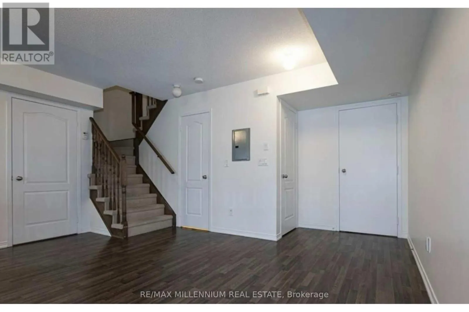 519 - 142 WIDDICOMBE HILL