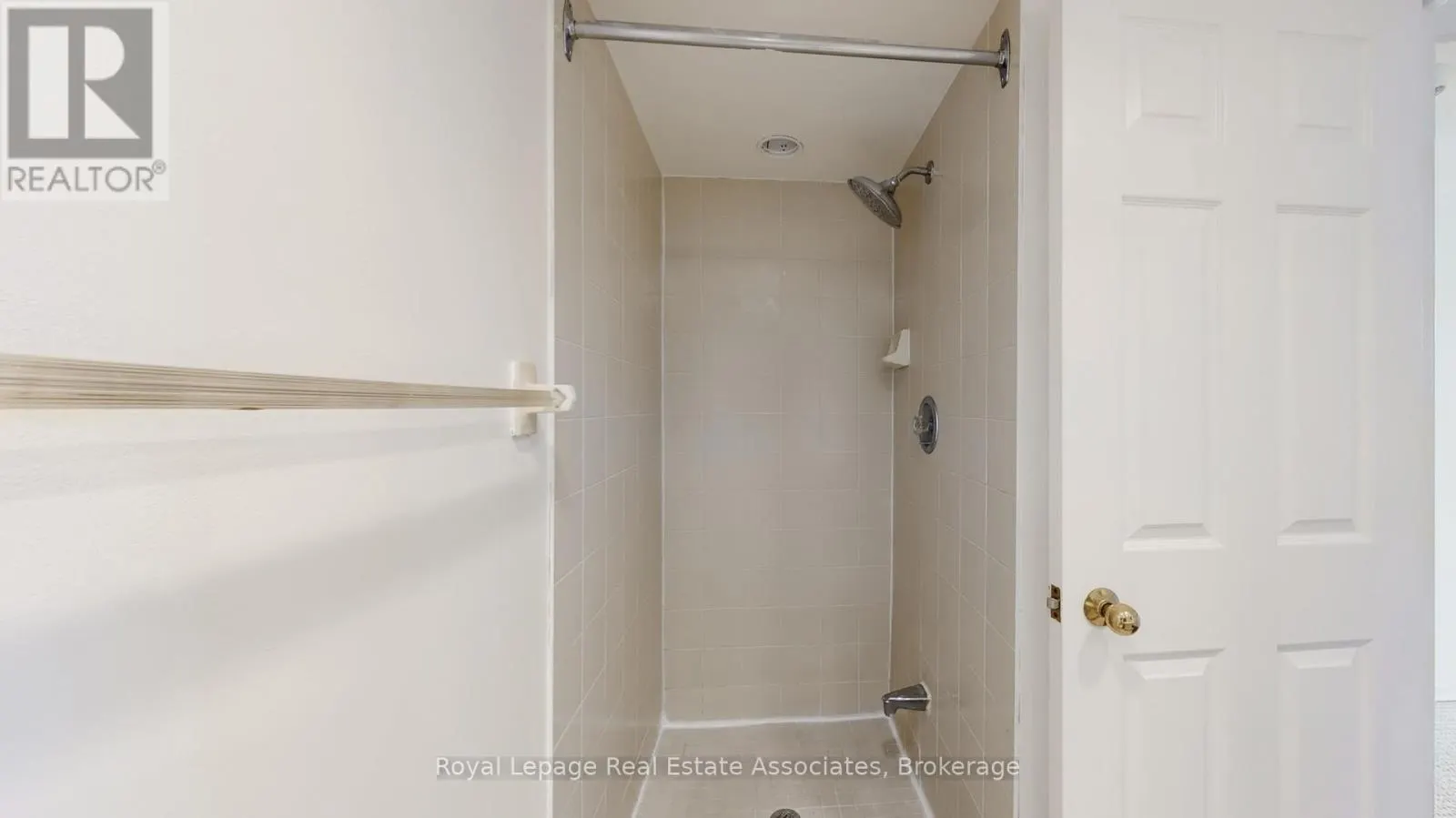 312 - 4470 TUCANA COURT