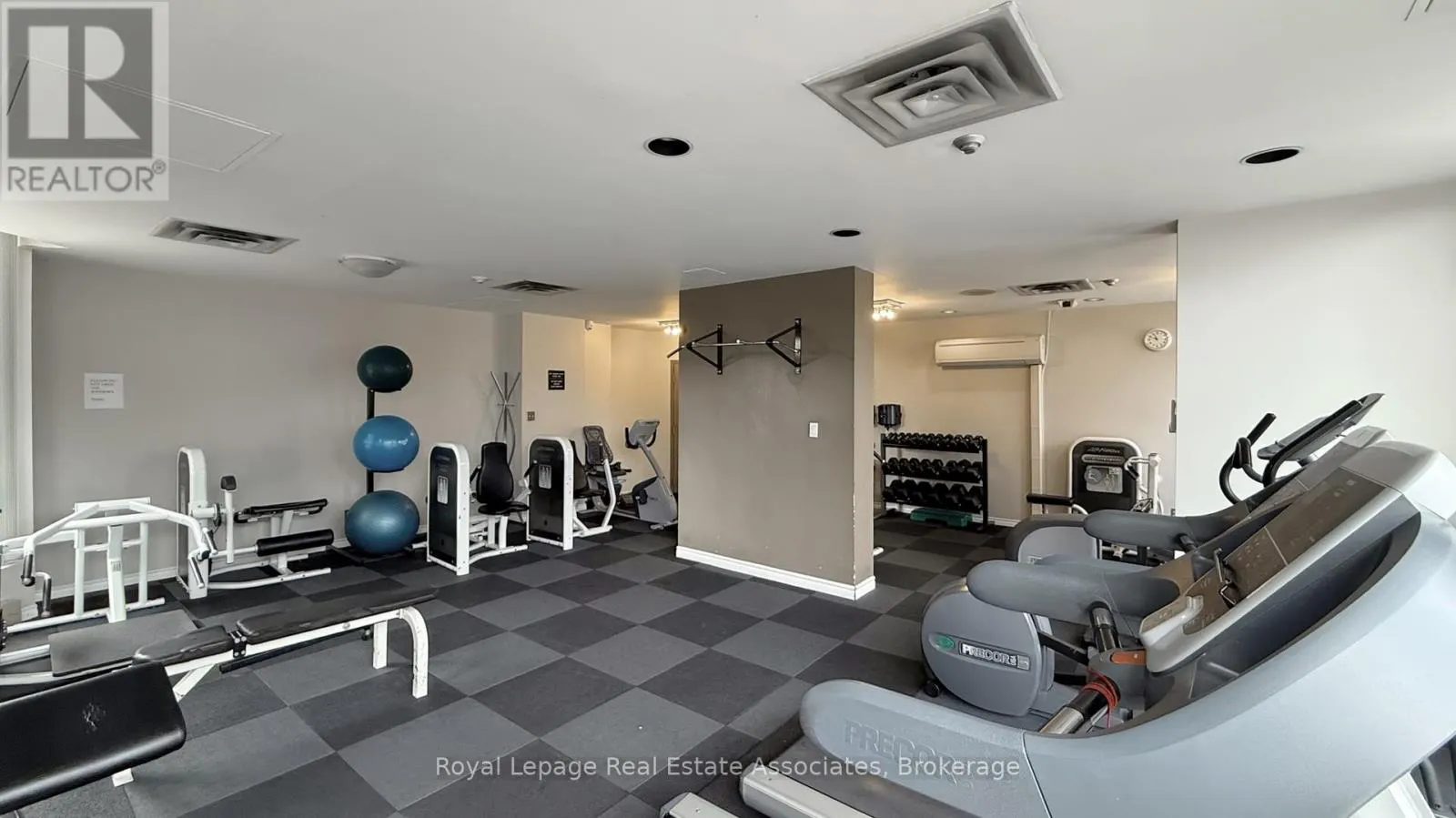 312 - 4470 TUCANA COURT