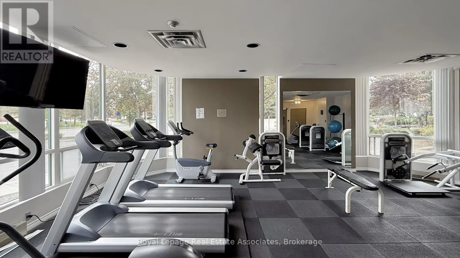 312 - 4470 TUCANA COURT