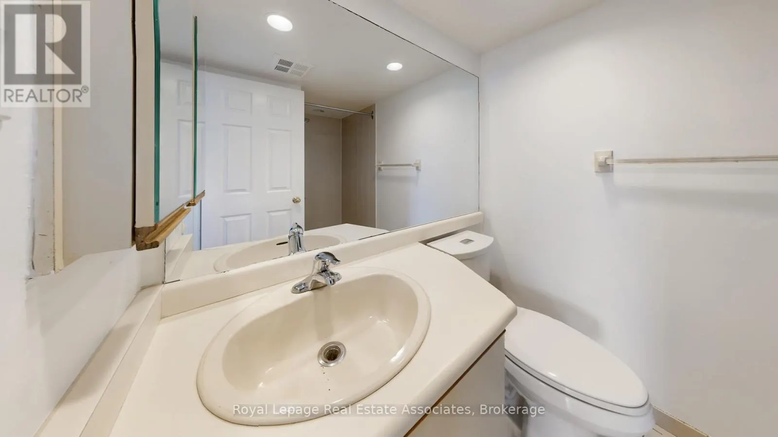 312 - 4470 TUCANA COURT