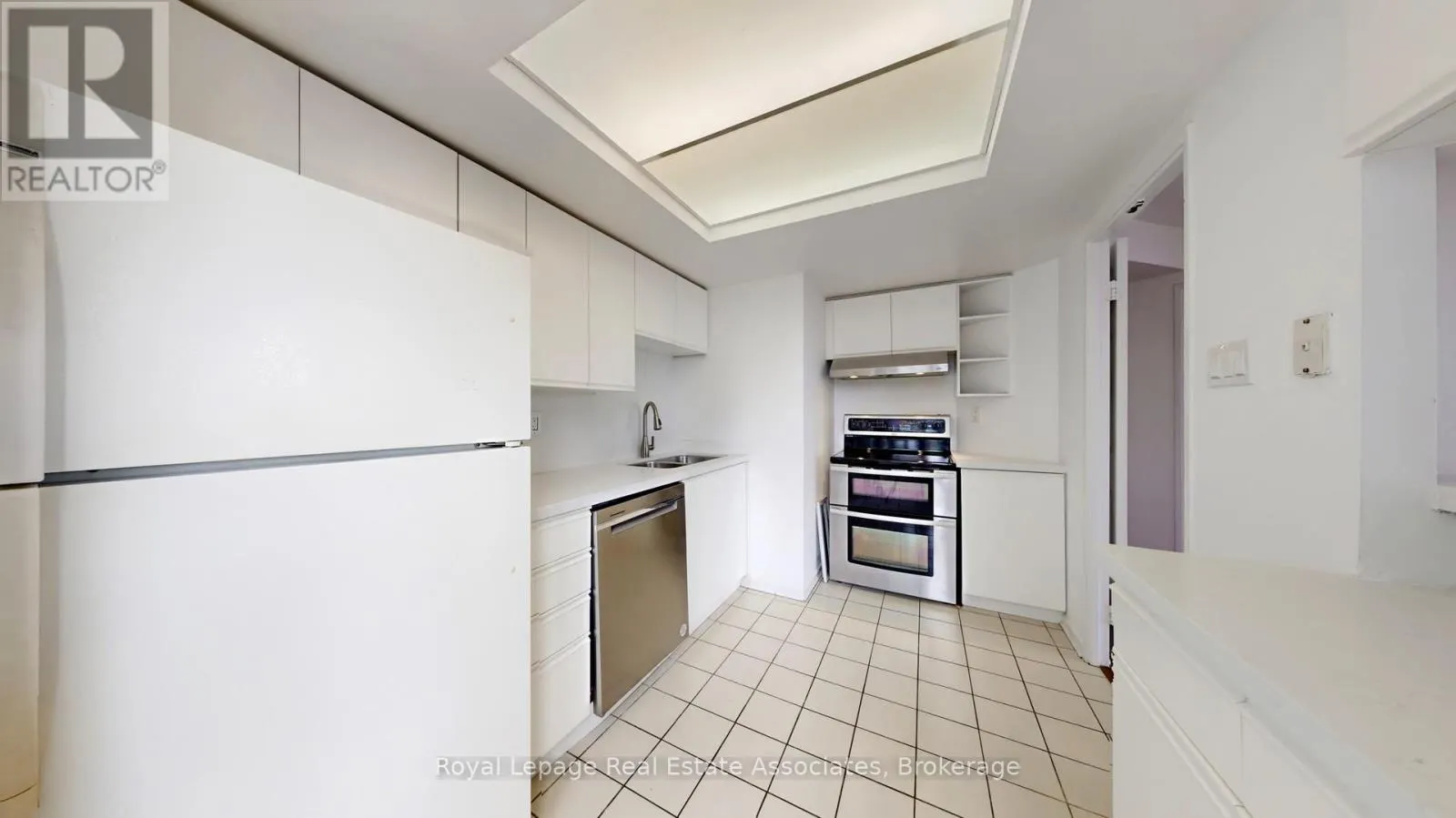 312 - 4470 TUCANA COURT