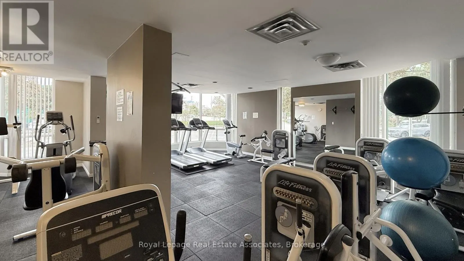 312 - 4470 TUCANA COURT
