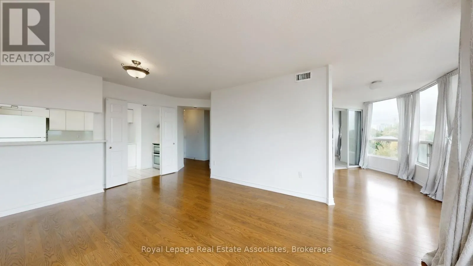 312 - 4470 TUCANA COURT