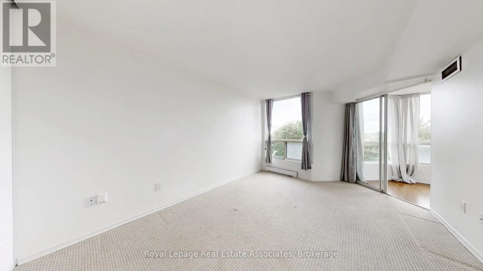 312 - 4470 TUCANA COURT