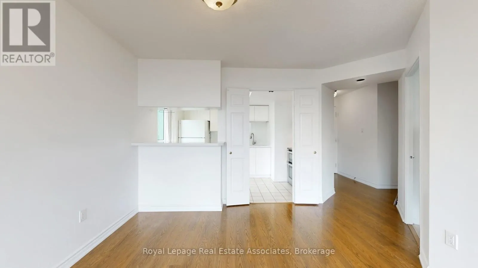 312 - 4470 TUCANA COURT