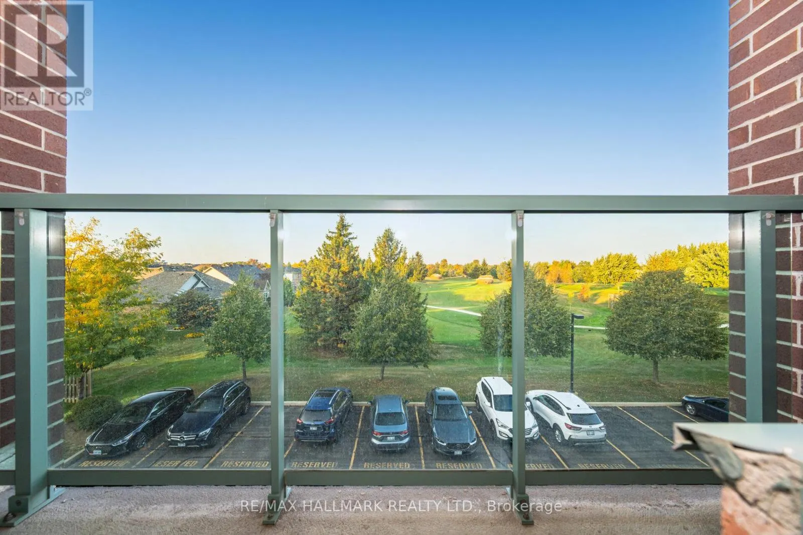 318 - 55 VIA ROSEDALE WAY