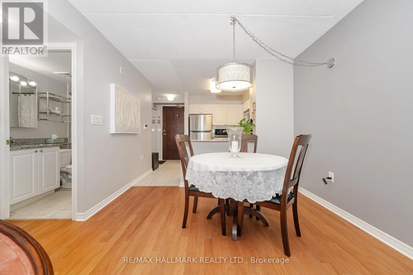 318 - 55 VIA ROSEDALE WAY