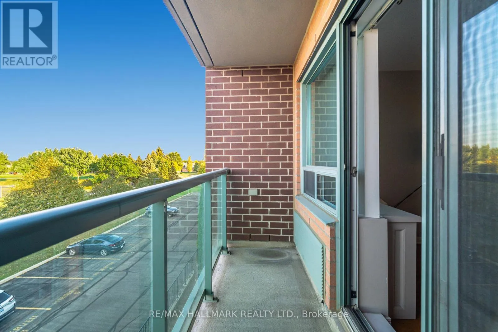 318 - 55 VIA ROSEDALE WAY