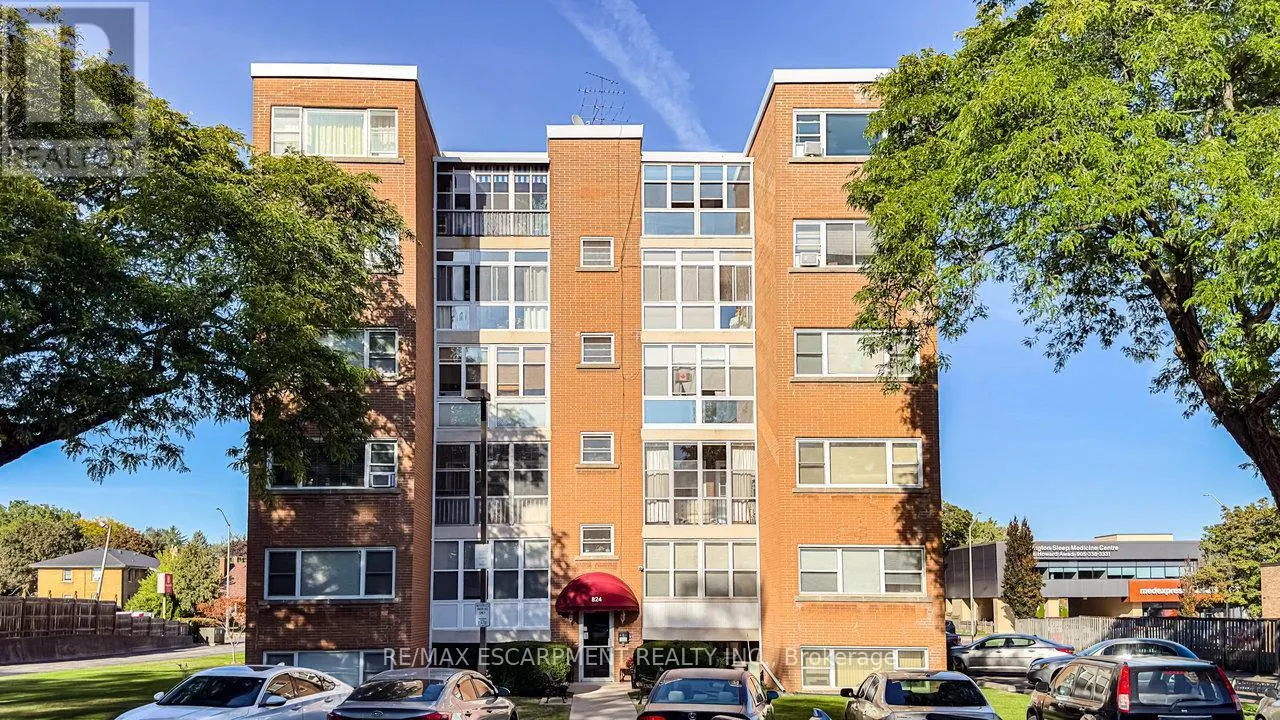 8 - 824 BRANT STREET