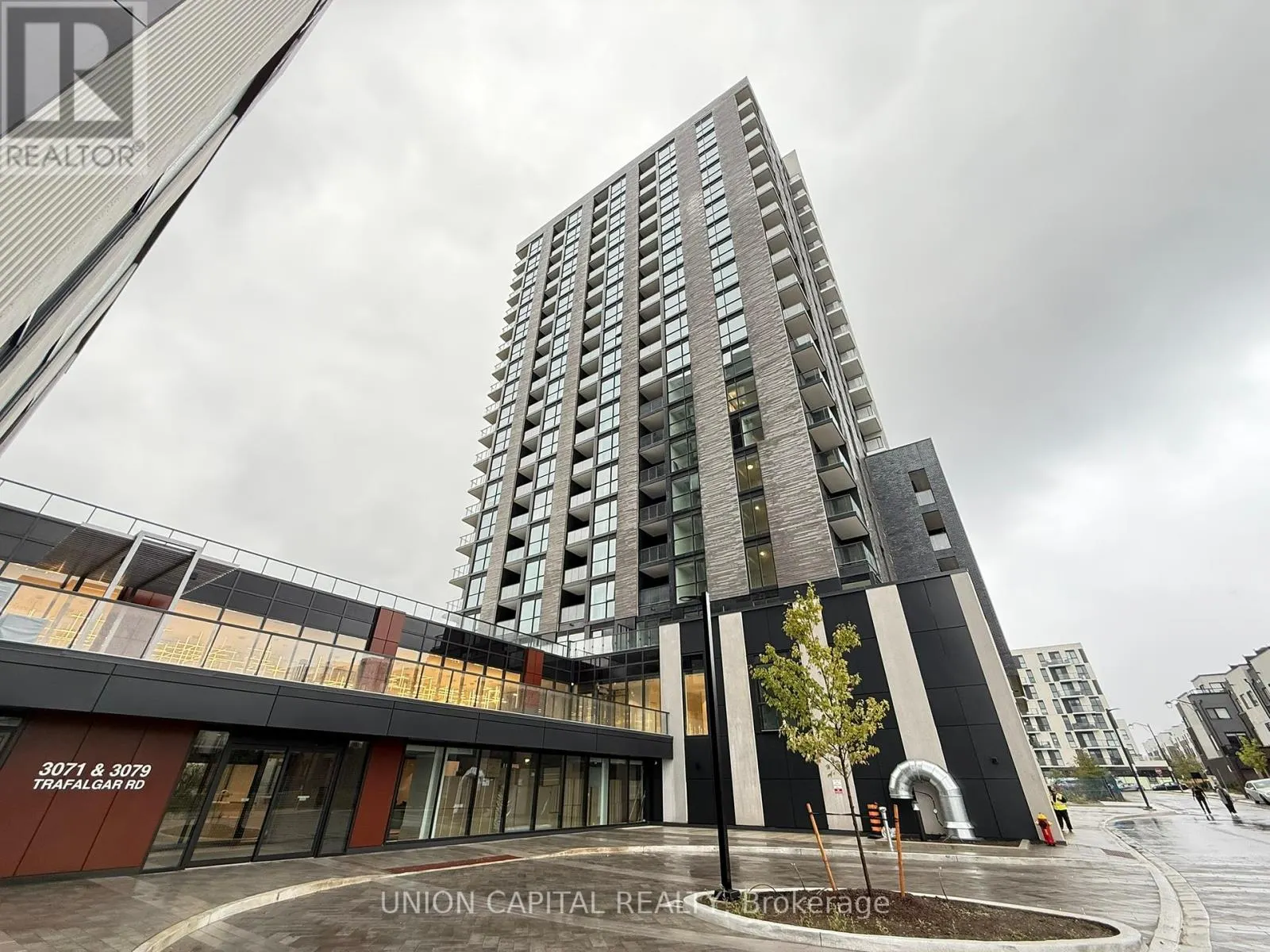 1506 - 3079 TRAFALGAR ROAD