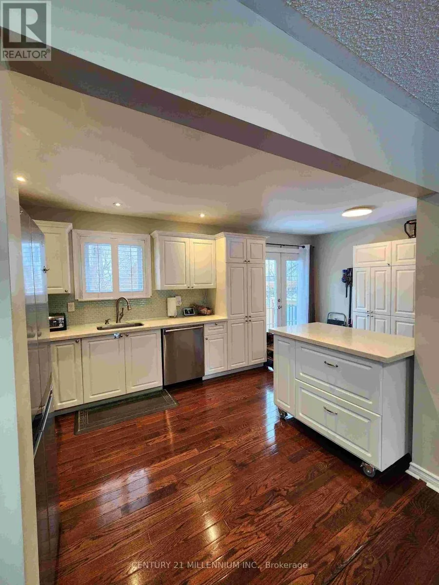 UPPER - 51 MANCROFT CRESCENT