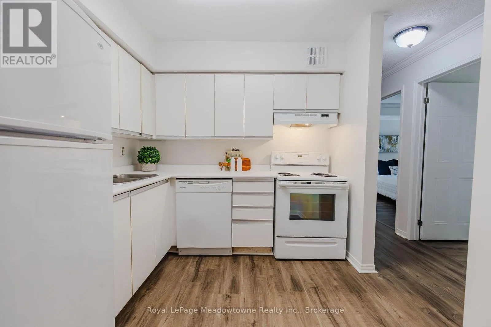 112 - 1496 PILGRIMS WAY, #112