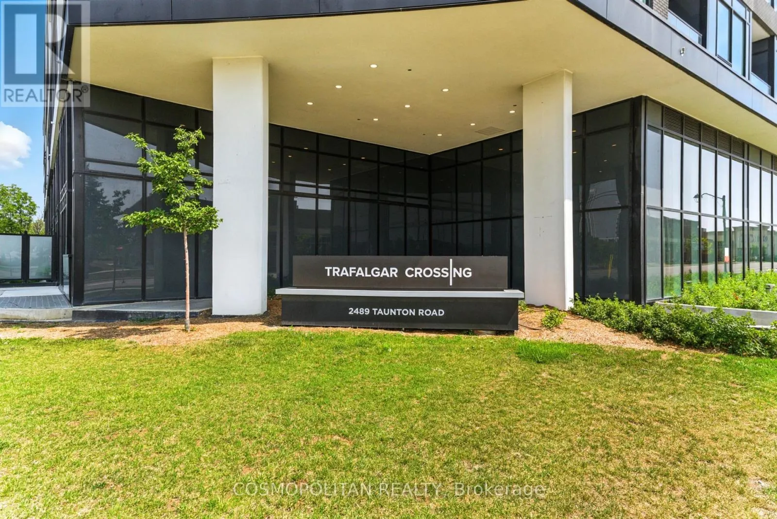 355 - 2489 TAUNTON ROAD, #355