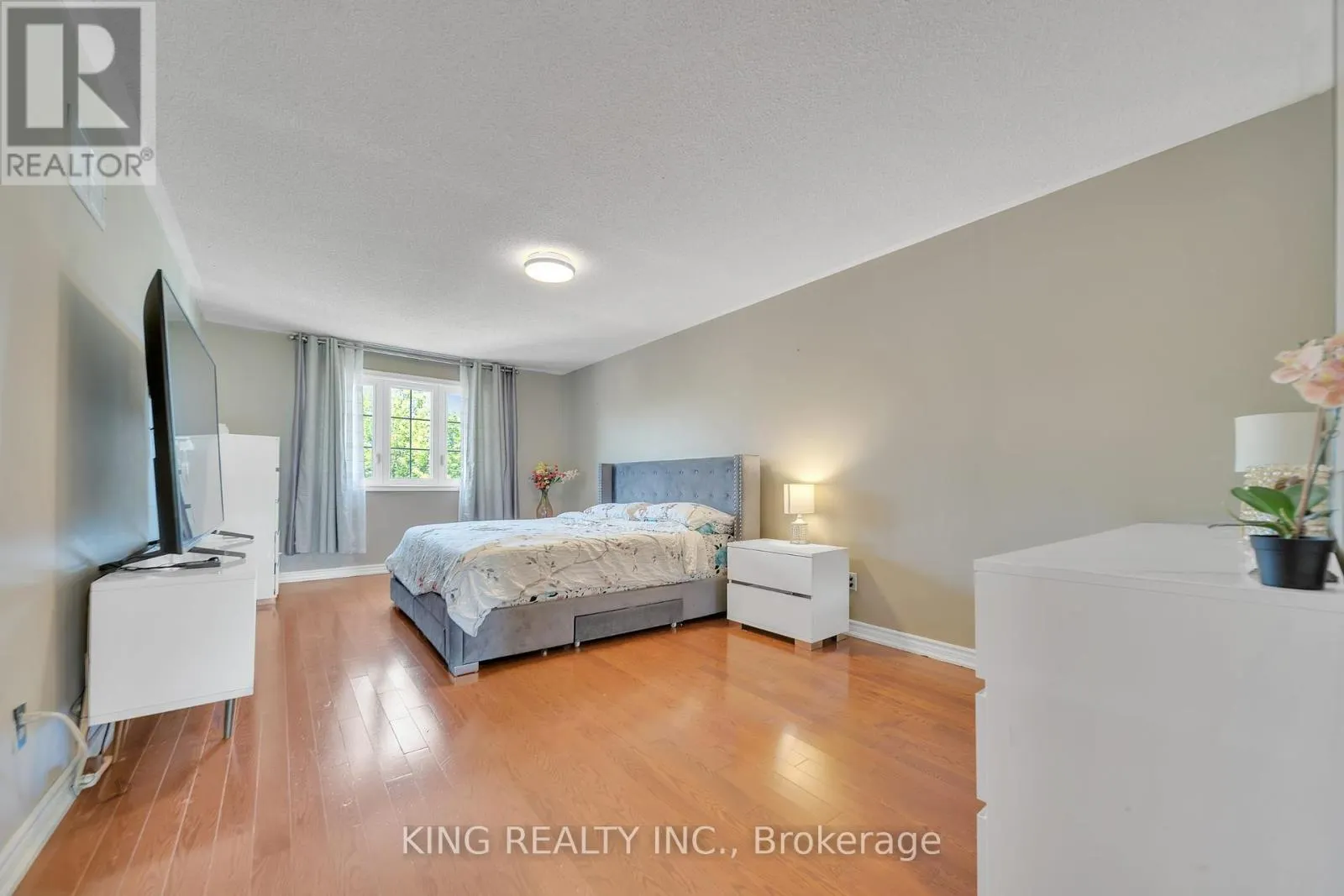 2606 AMBERCROFT TRAIL