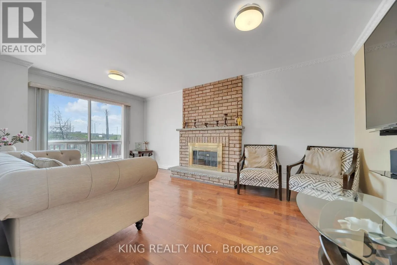 2606 AMBERCROFT TRAIL