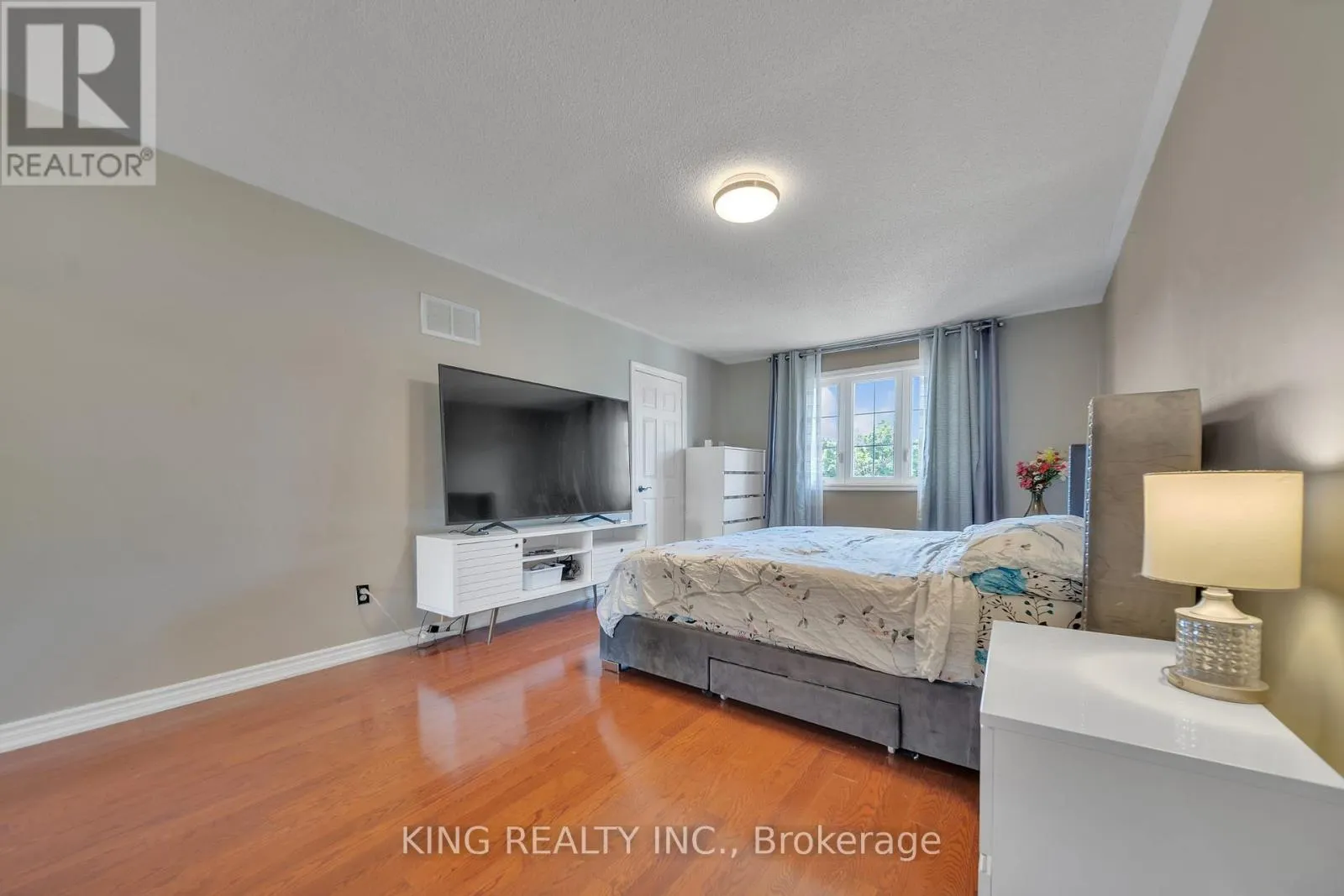 2606 AMBERCROFT TRAIL
