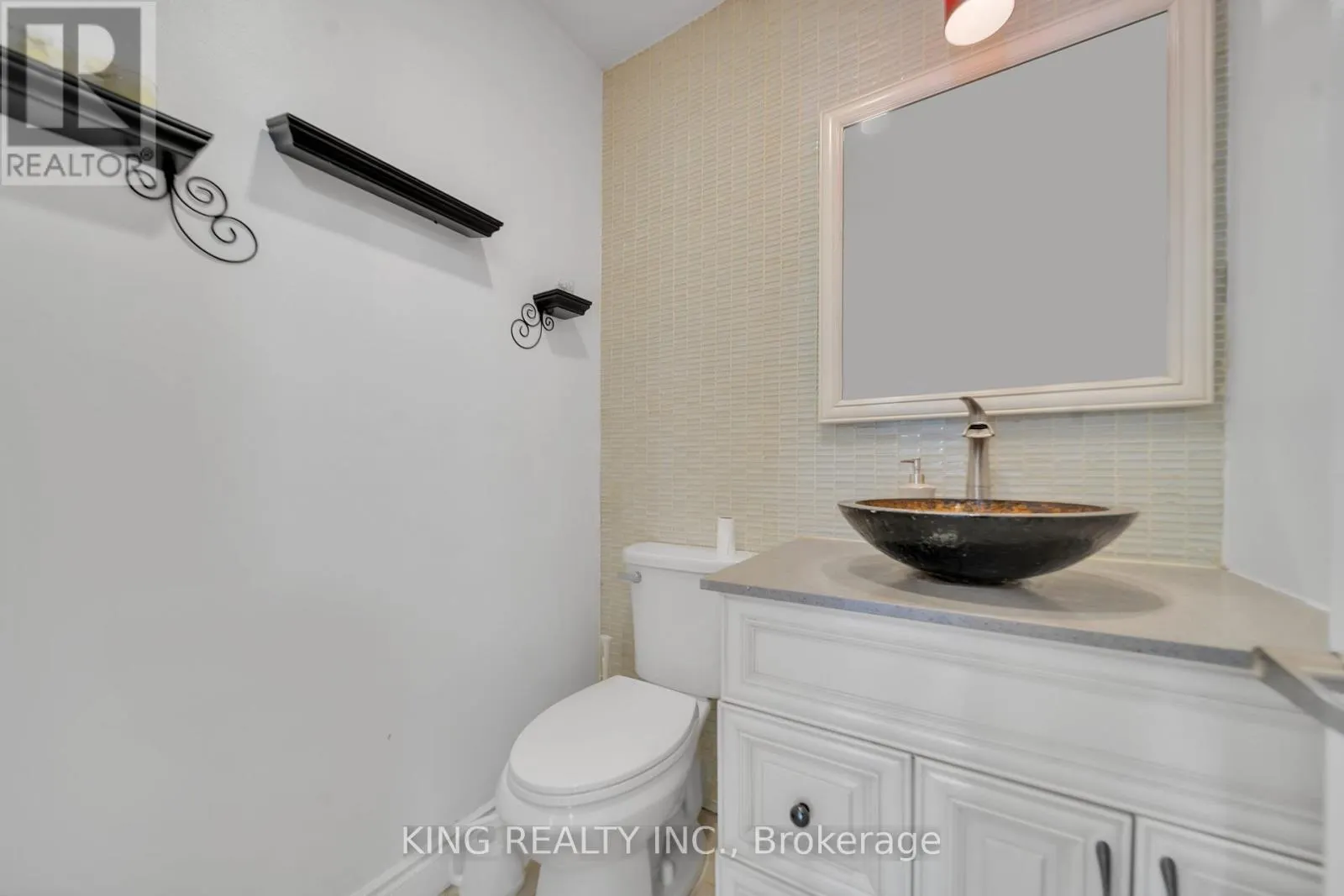 2606 AMBERCROFT TRAIL