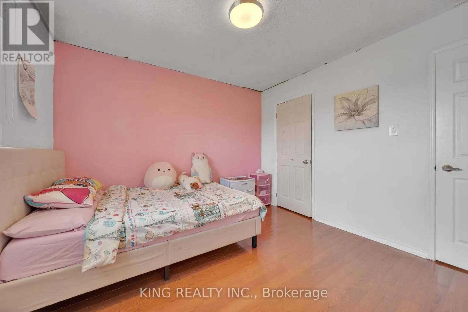 2606 AMBERCROFT TRAIL