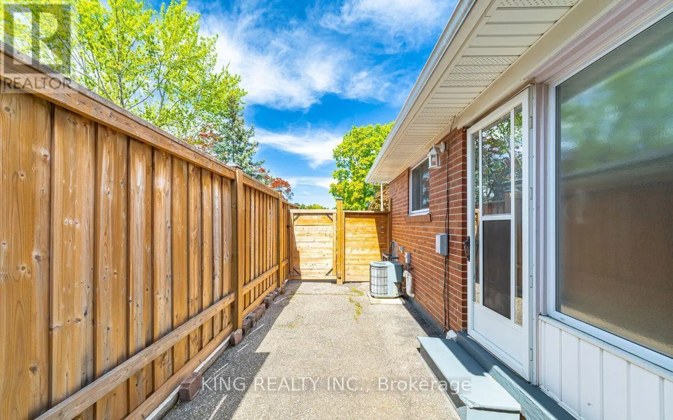 43 GRANGE DRIVE