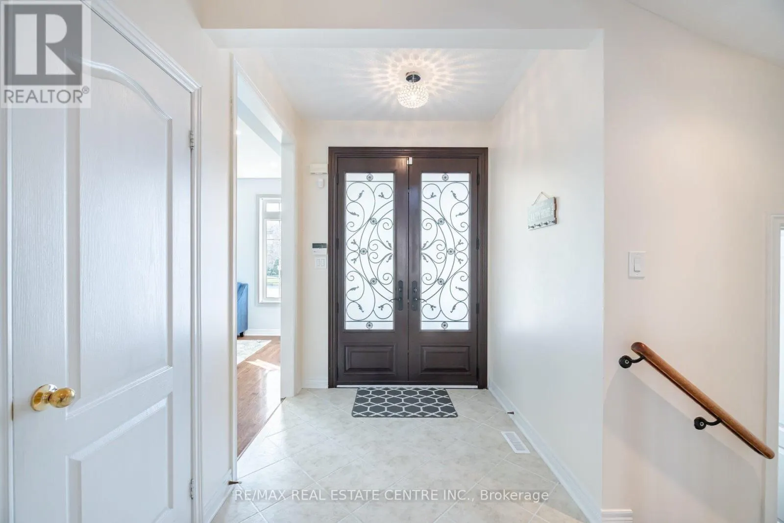 7 PRINCE EDWARD BOULEVARD
