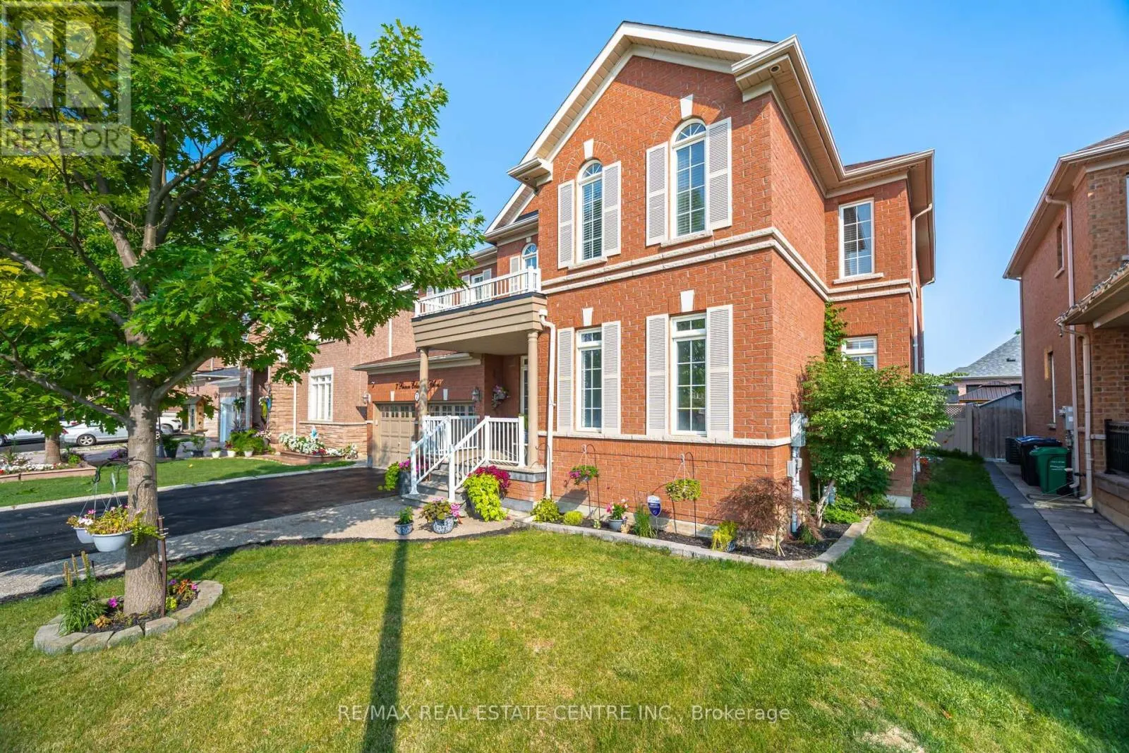 7 PRINCE EDWARD BOULEVARD