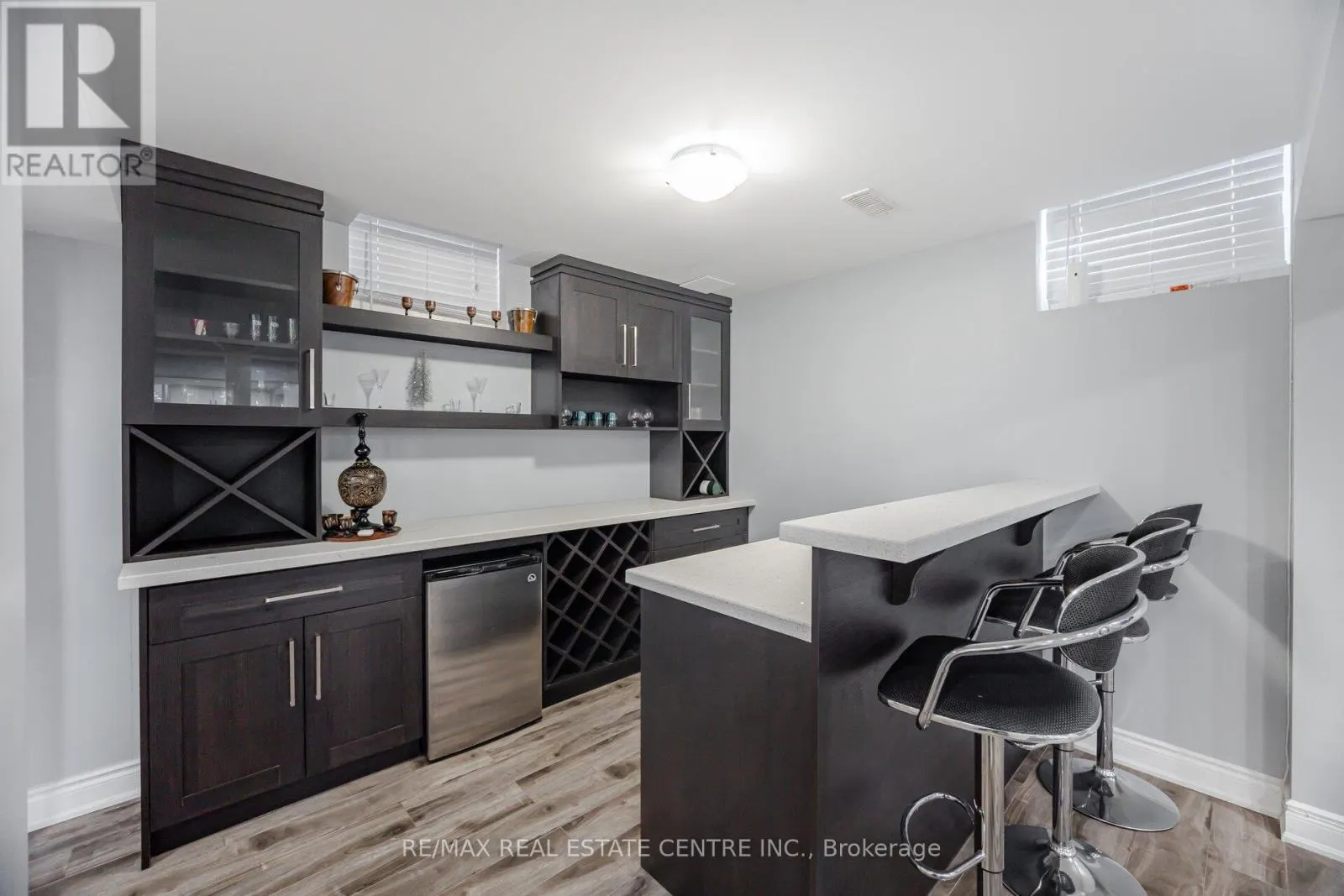 7 PRINCE EDWARD BOULEVARD