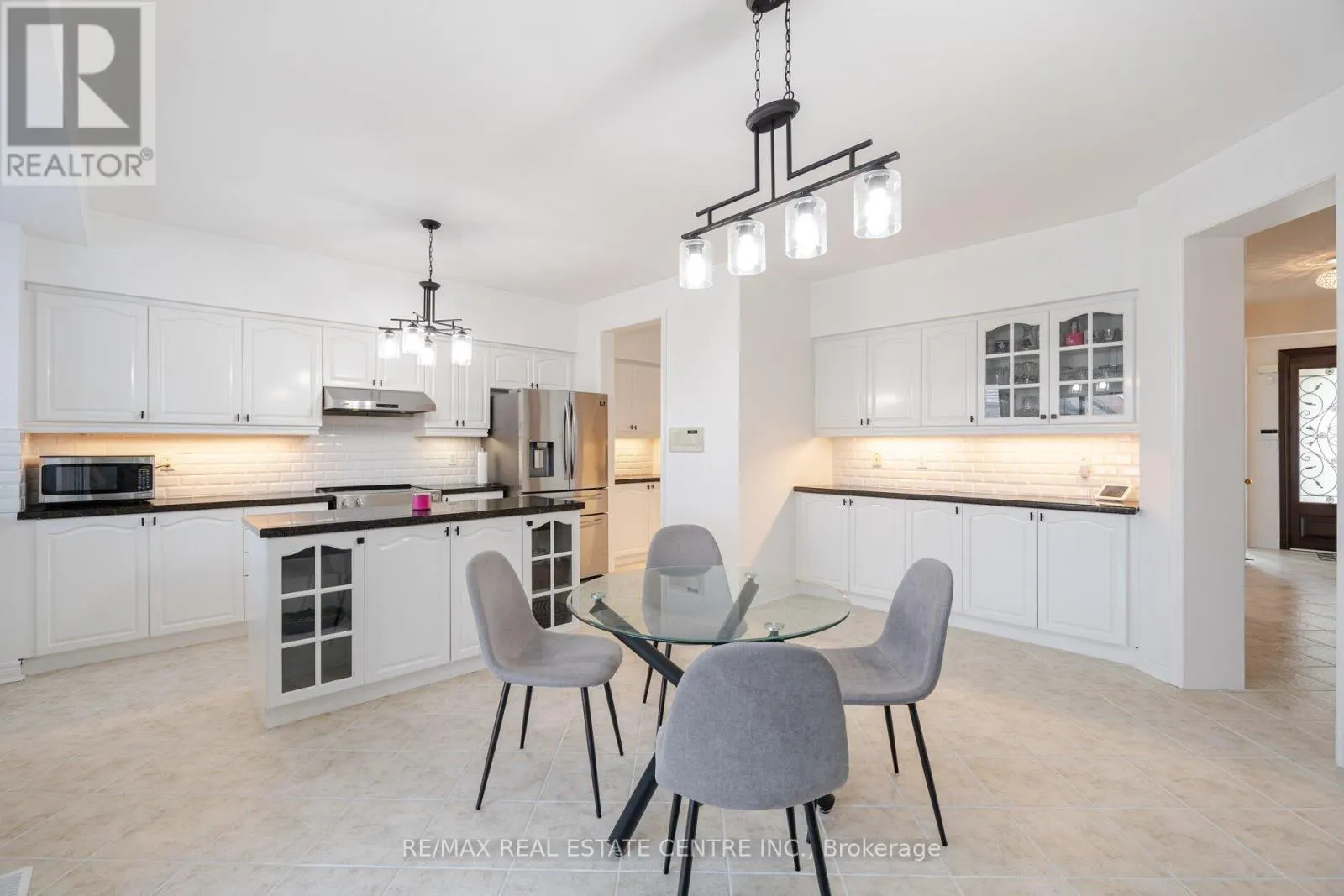7 PRINCE EDWARD BOULEVARD