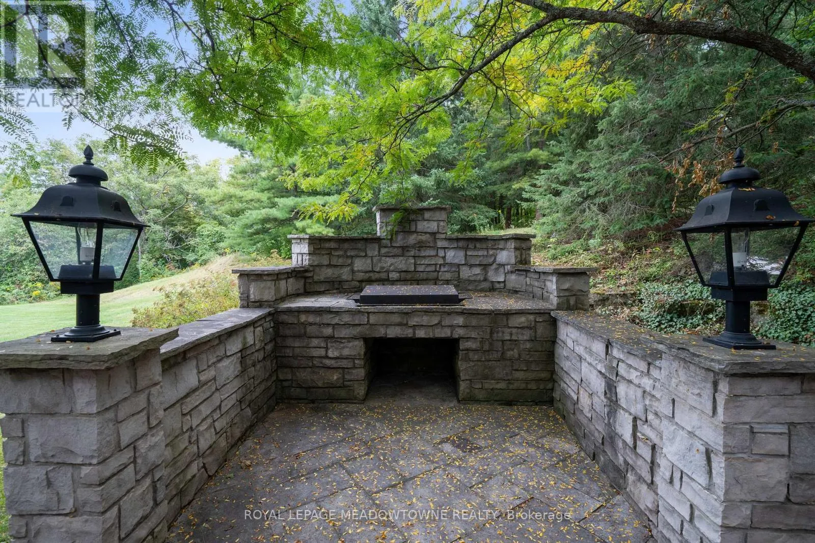 2097 GRANGE SIDE ROAD
