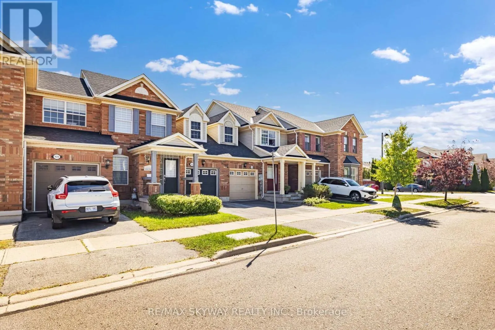 1570 CARTWRIGHT CRESCENT