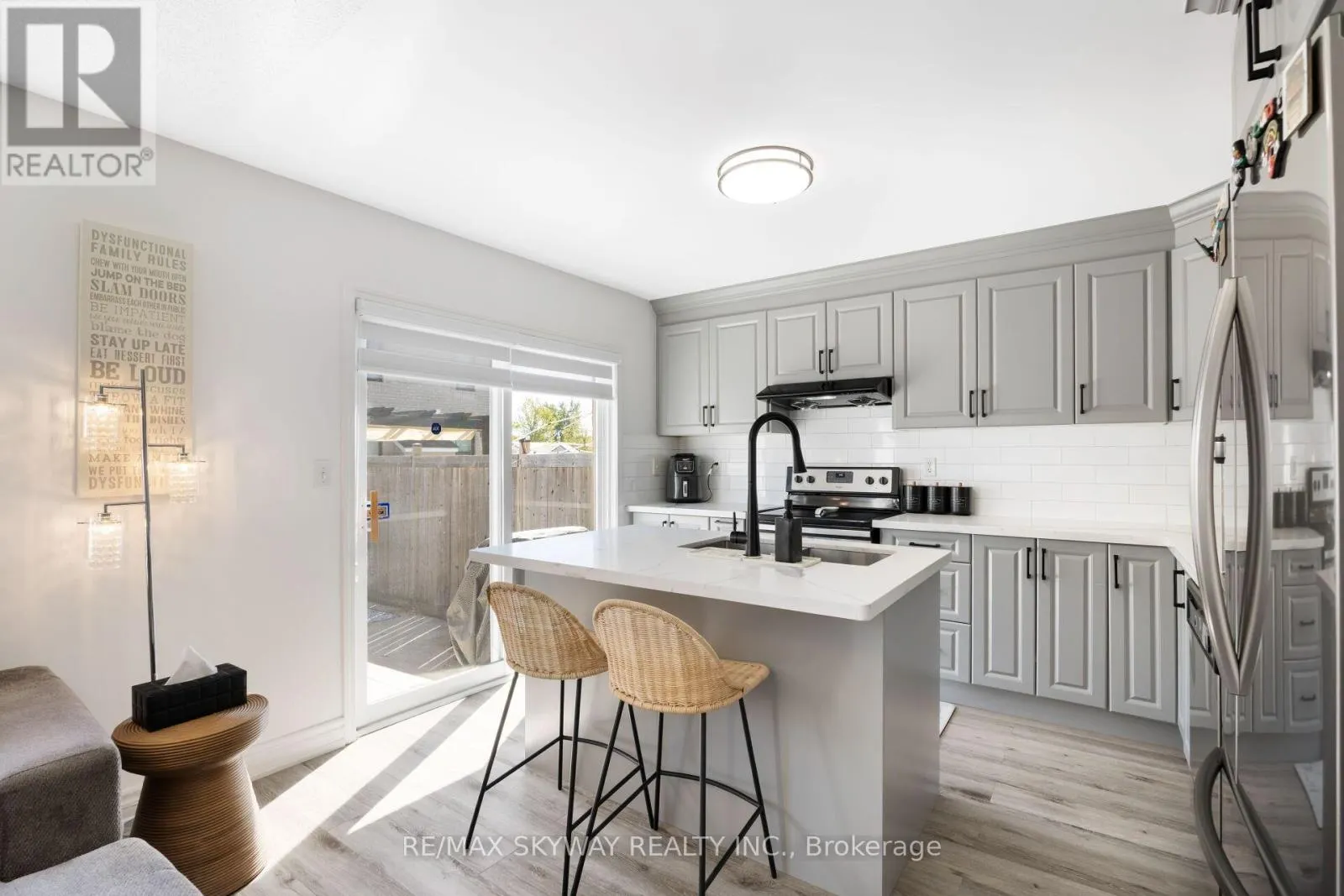 1570 CARTWRIGHT CRESCENT