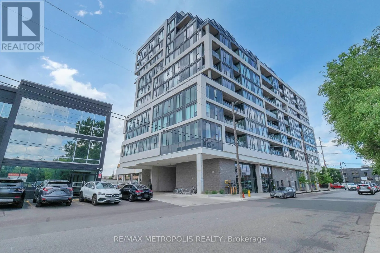 819 - 859 THE QUEENSWAY