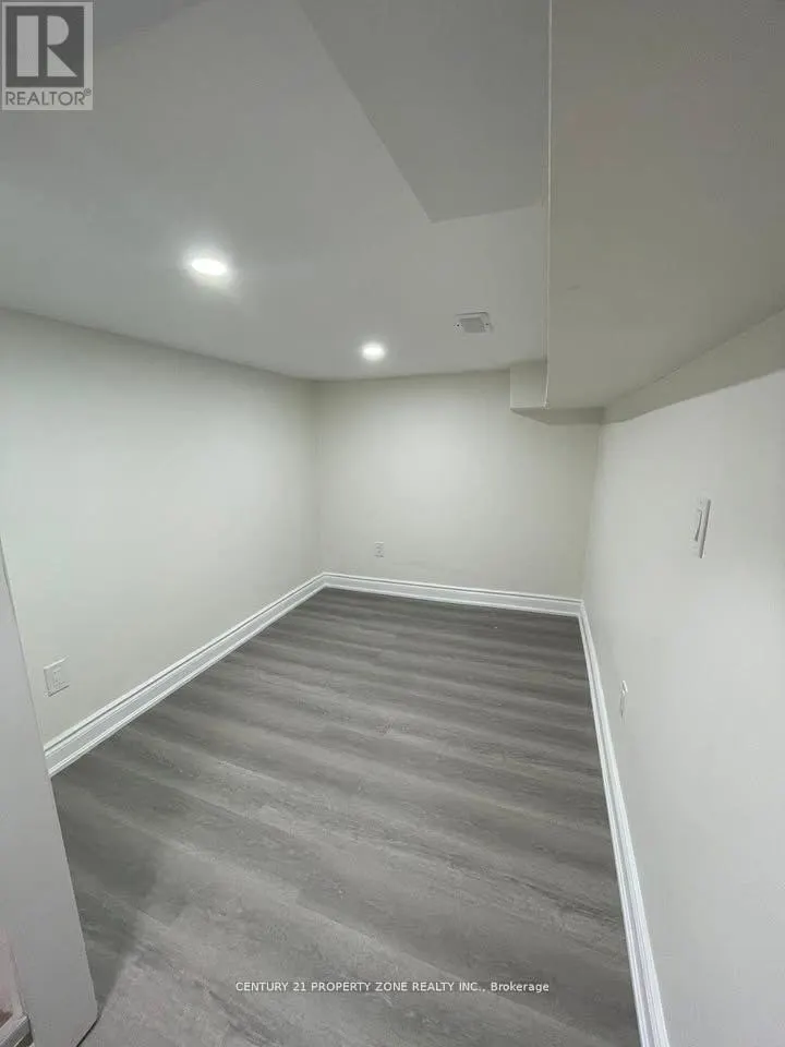 BSMT - 31 HASHMI PLACE