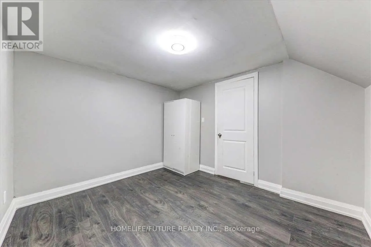 20 BRANTLEY CRESCENT