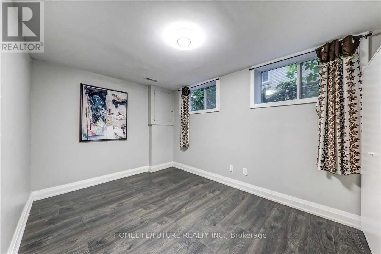 20 BRANTLEY CRESCENT