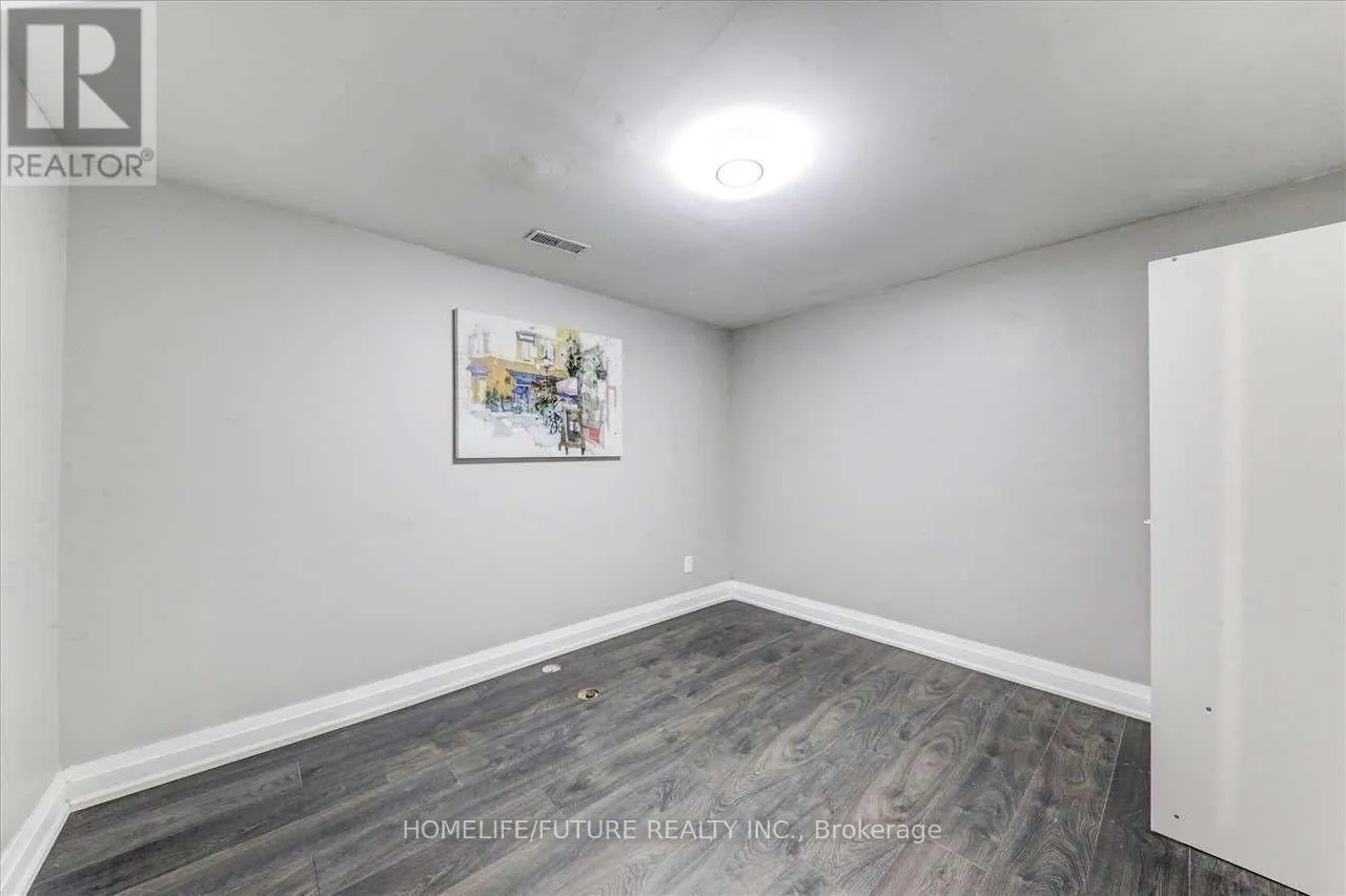 20 BRANTLEY CRESCENT
