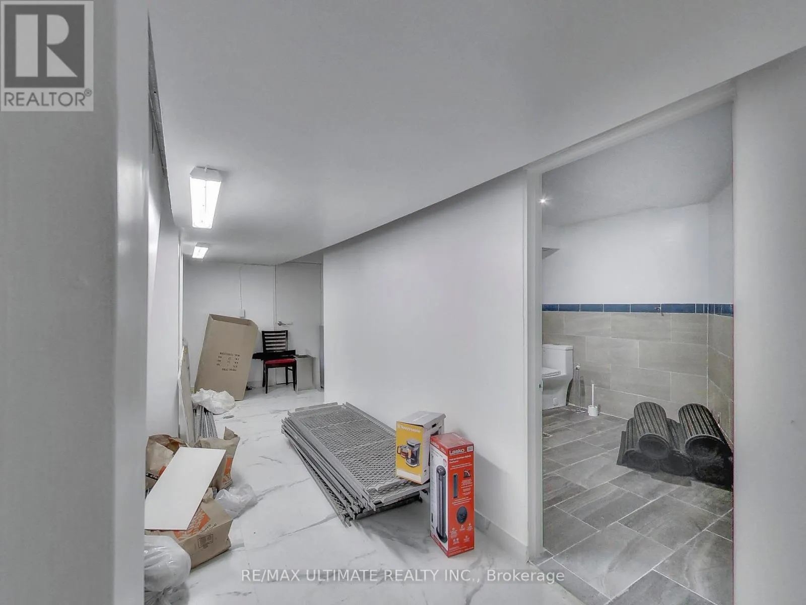 1159 ST. CLAIR AVENUE