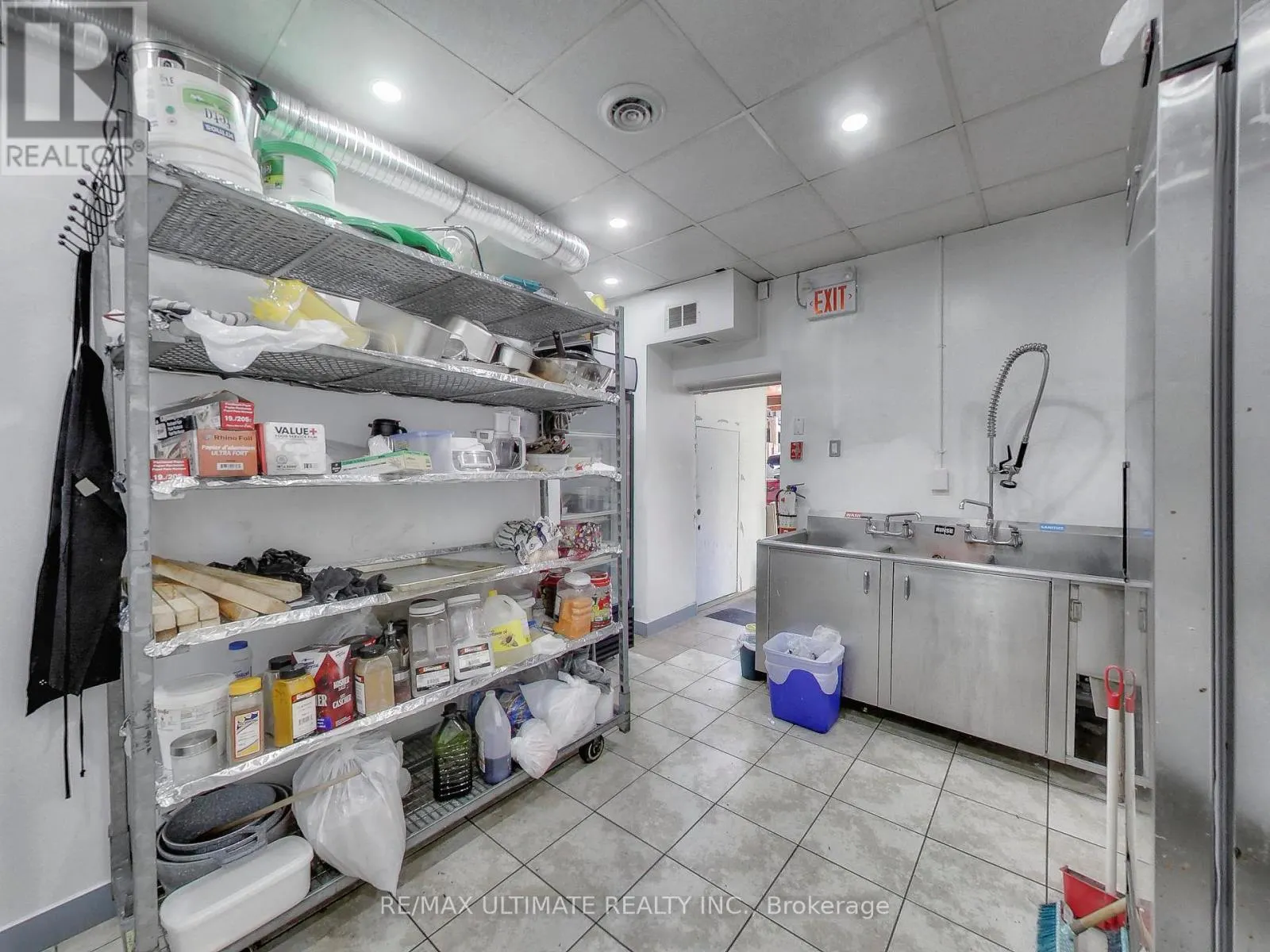 1159 ST. CLAIR AVENUE