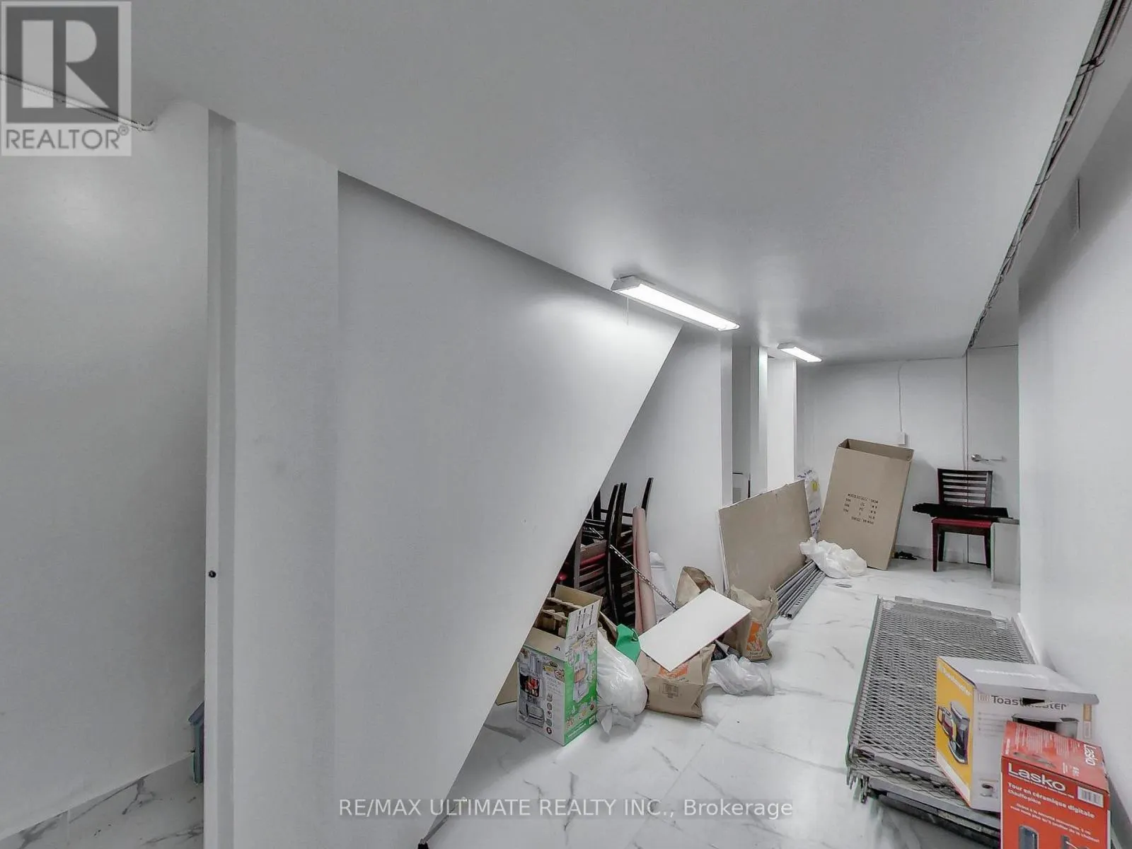 1159 ST. CLAIR AVENUE