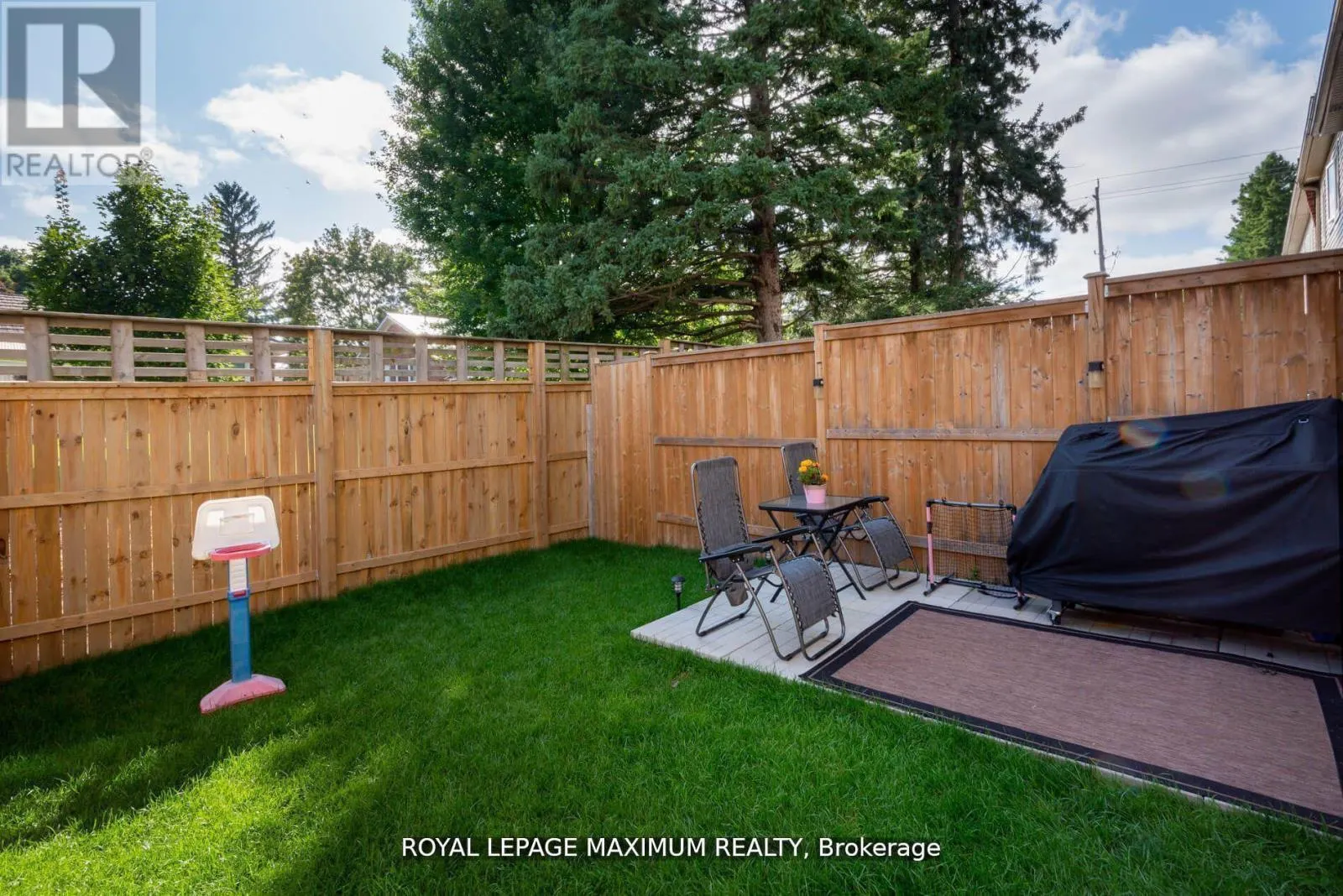 8 - 31 TOWNLINE