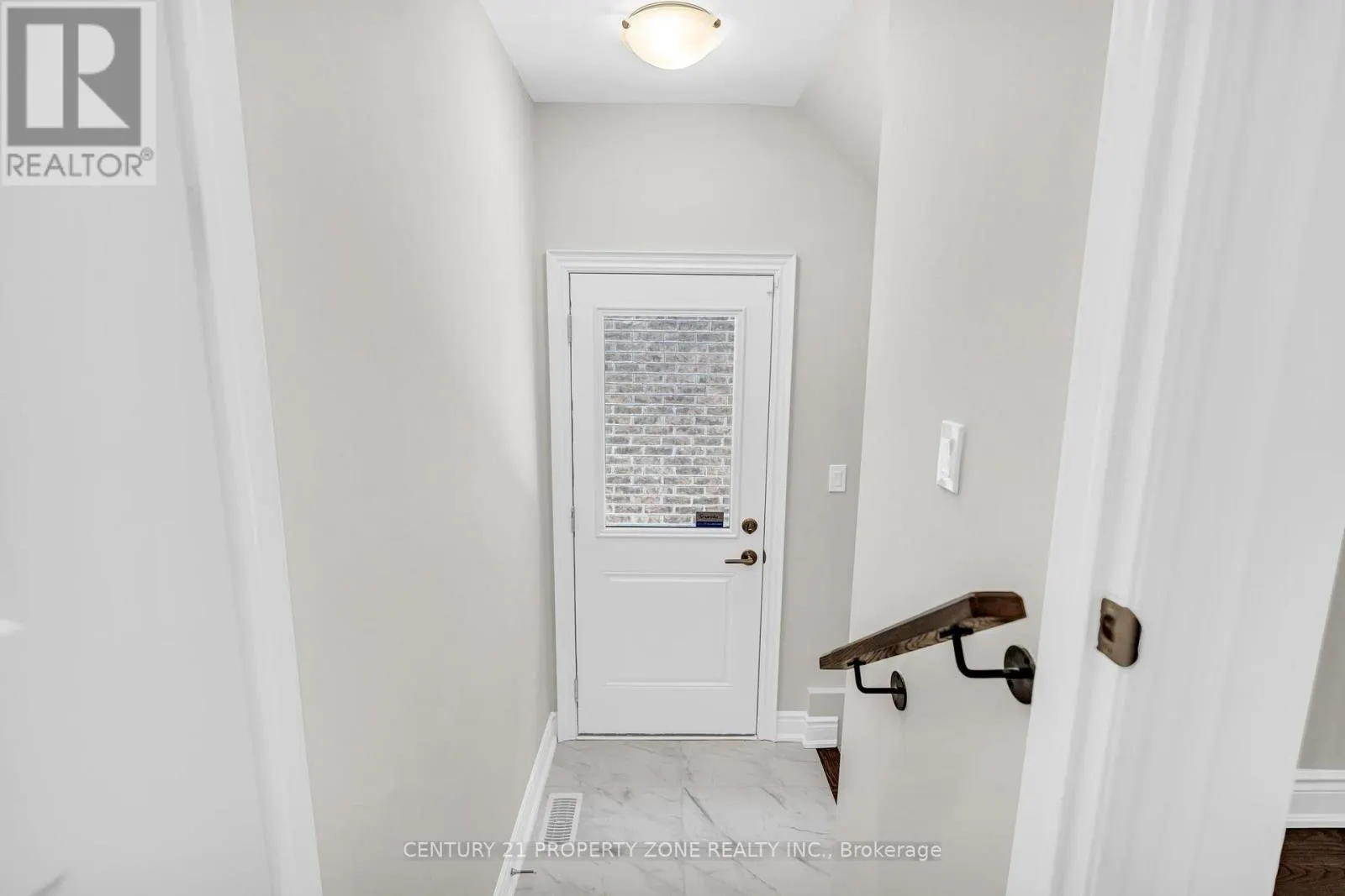 33 GLADMARY DRIVE