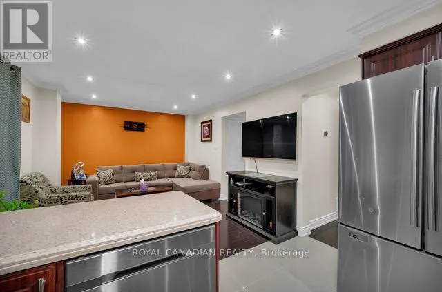 UPPER - 55 MEADOWLARK DRIVE