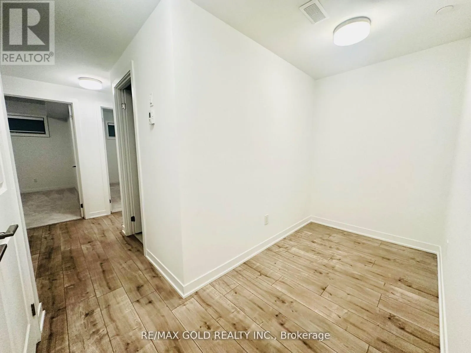 13 - 4015 HICKORY DRIVE