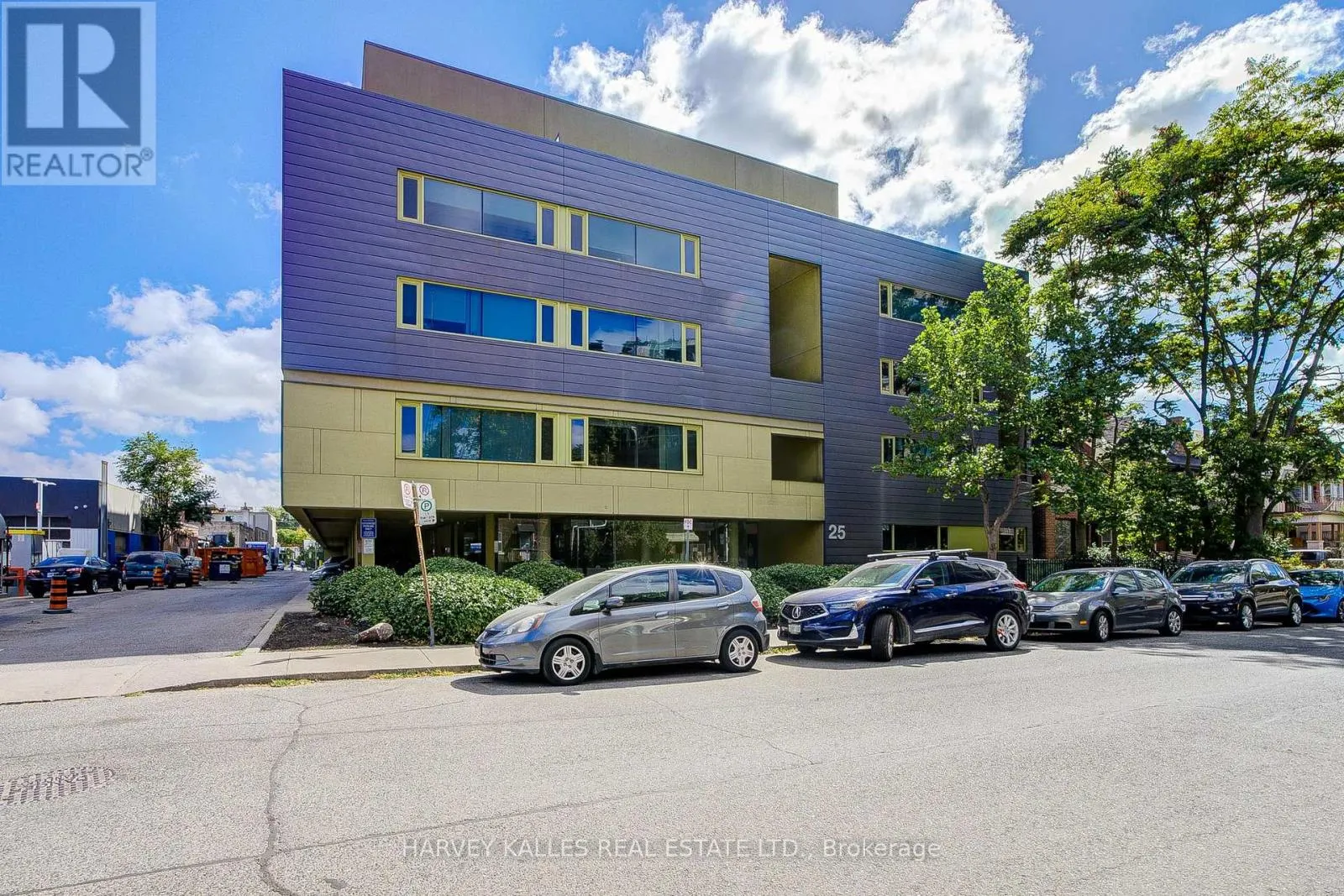 25 RITCHIE AVENUE