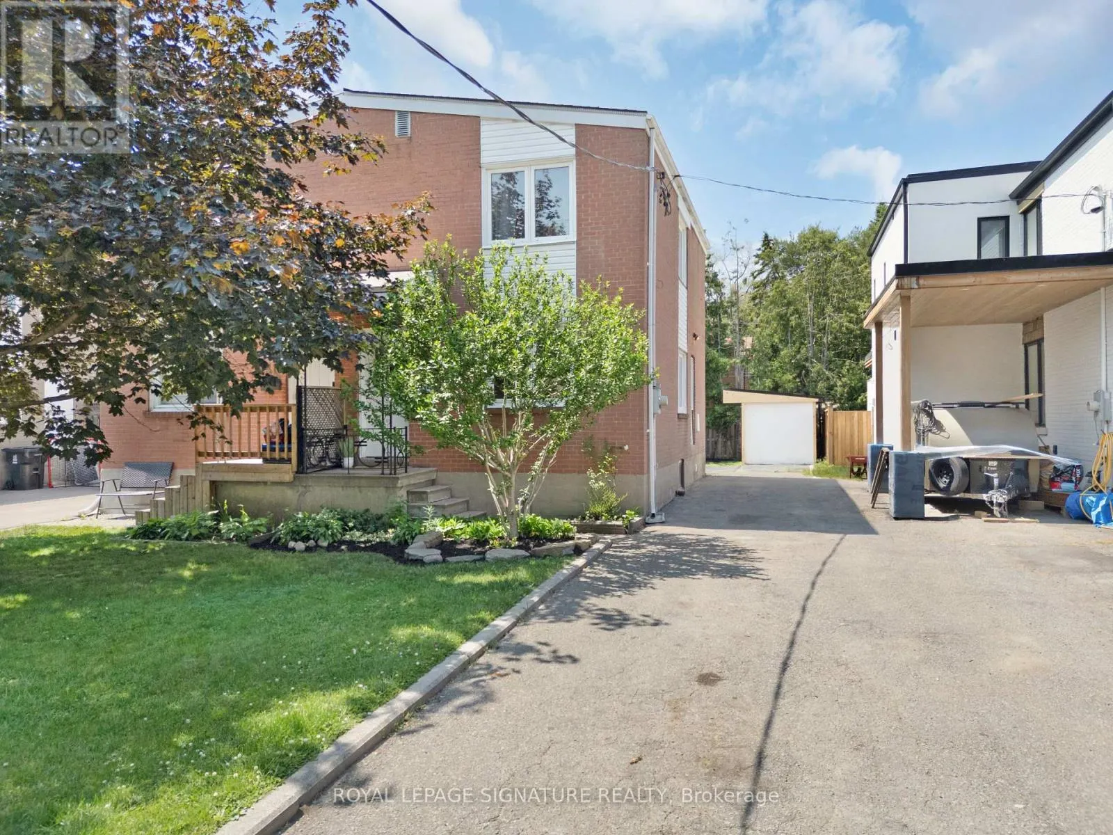 46 VAN STASSEN BOULEVARD