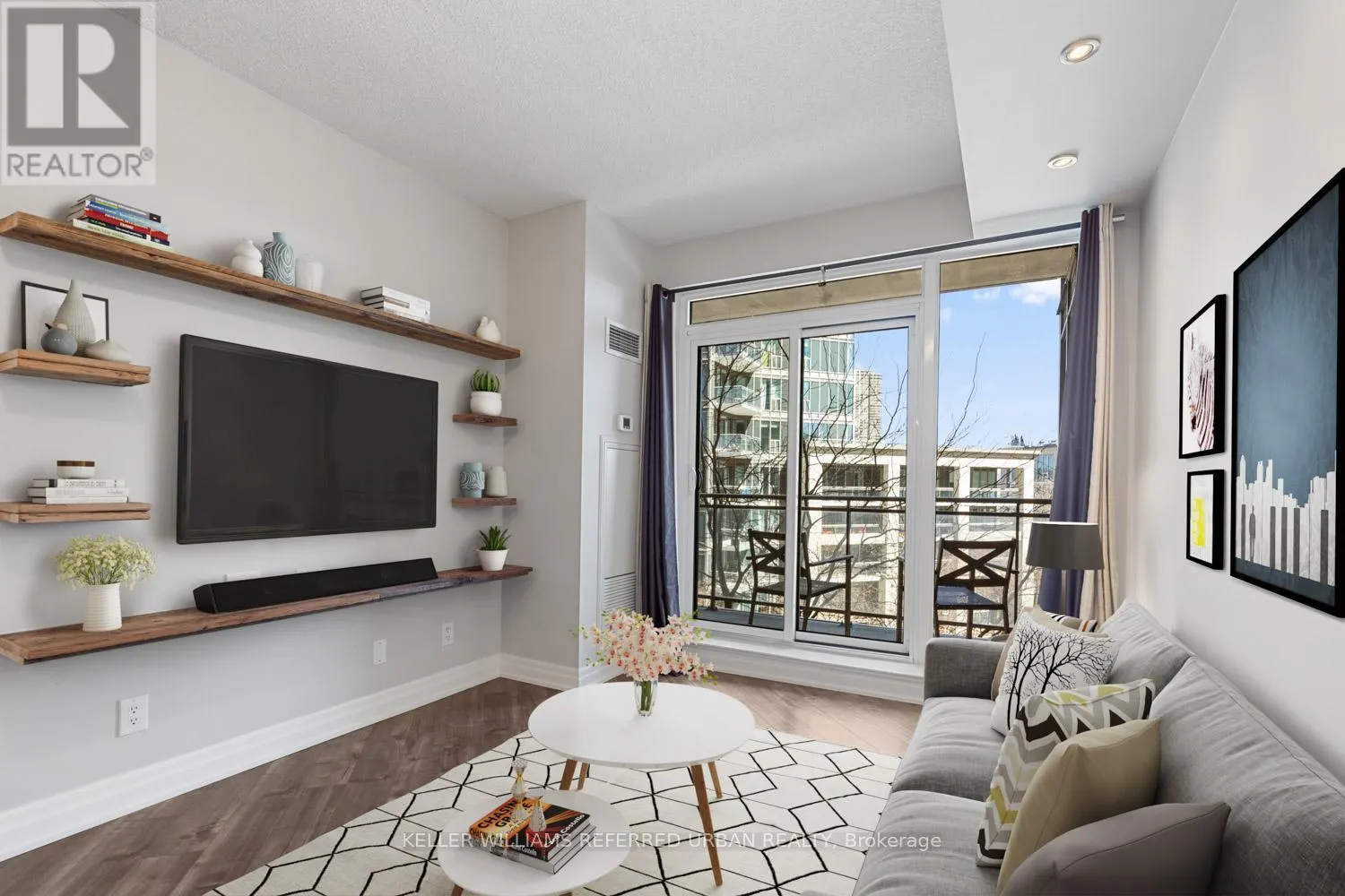 409 - 2121 LAKE SHORE BOULEVARD W